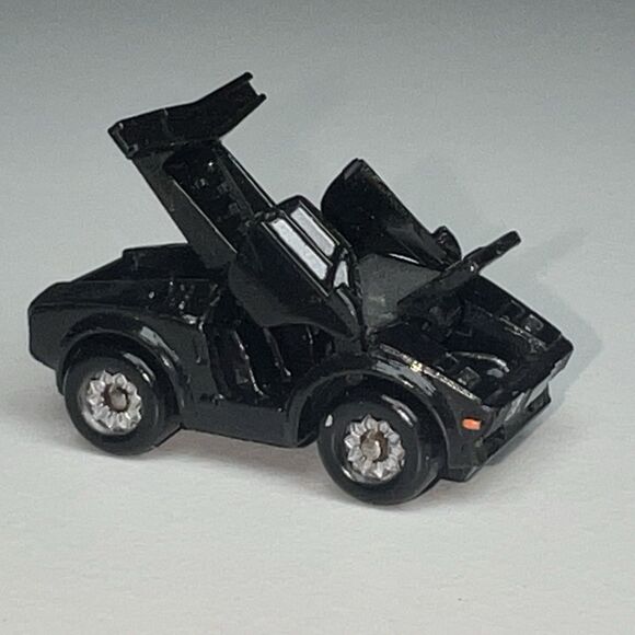 Vintage 1988 Galoob Micro Machines Deluxe Black Lamborghini Countach HTF - Picture 1 of 9